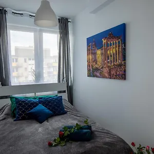 https://apartament-marta.warsawhotelspoland.com