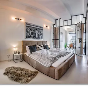 Loft Astoria By Vagabond , Budapest Ungheria